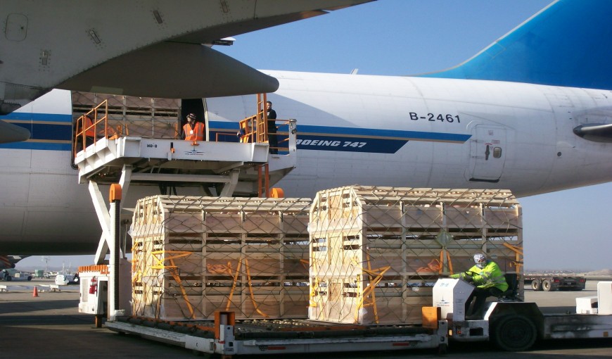 西陵到美国空运公司